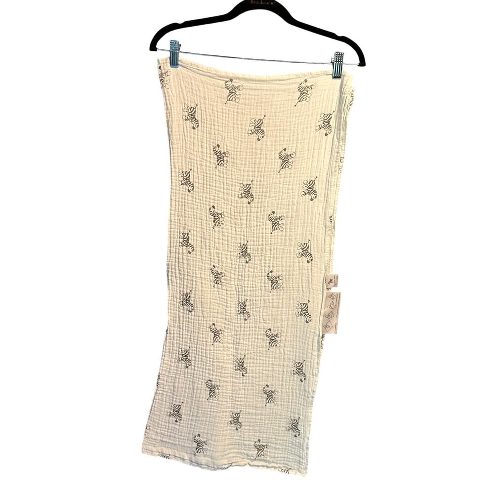 Amazing Baby Newborn Swaddle Muslin Zebra Print Nursery Premium Cotton